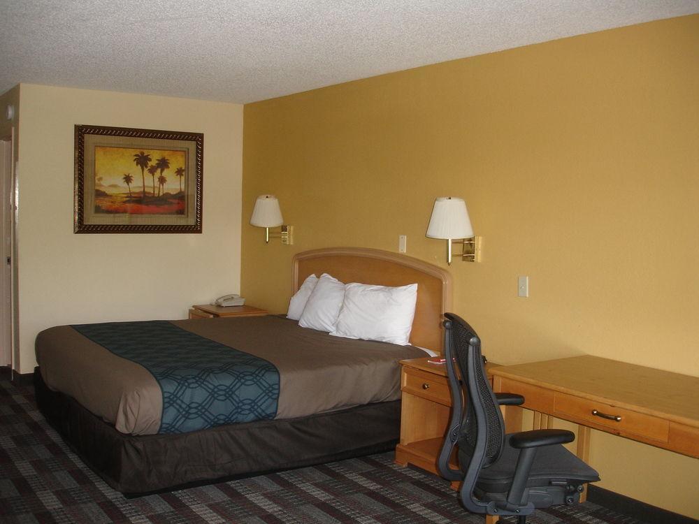 Jax Airport Hotel Джэксонвиль Экстерьер фото